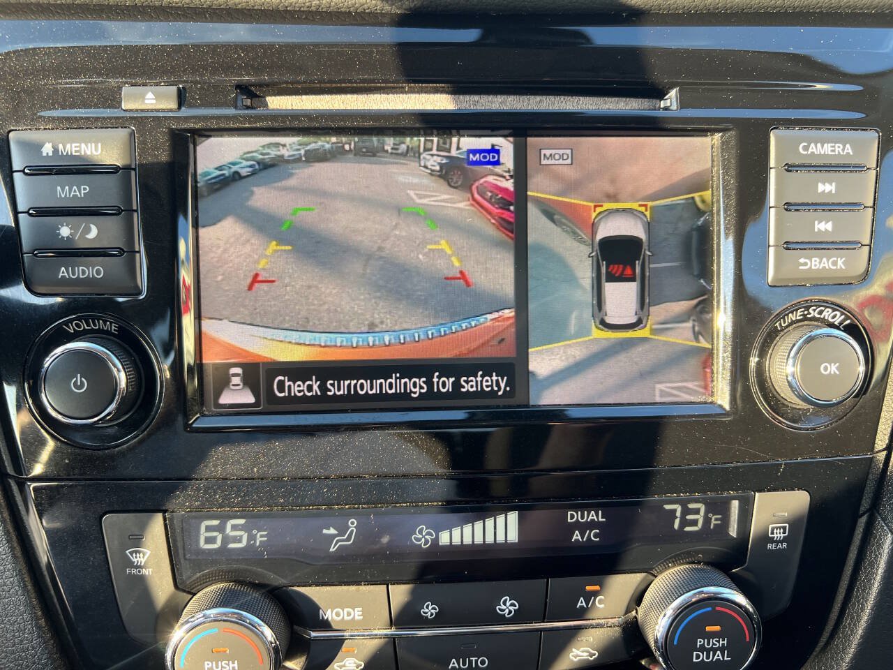 Used 2019 Nissan Rogue SV w/ Sun & Sound Touring Package AWD/4WD image 16