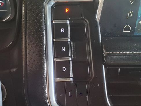 Used 2023 GMC Yukon SLT AWD/4WD image 20