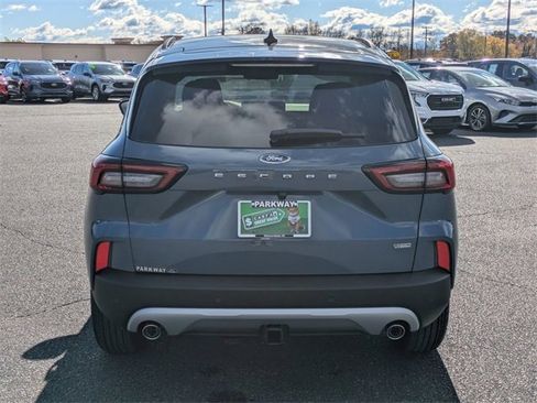 New 2025 Ford Escape SE w/ PHEV Premium Package image 6