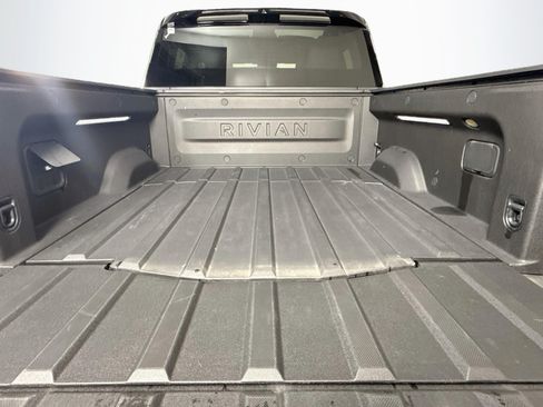 Used 2024 Rivian R1T Adventure Dual AWD/4WD image 34