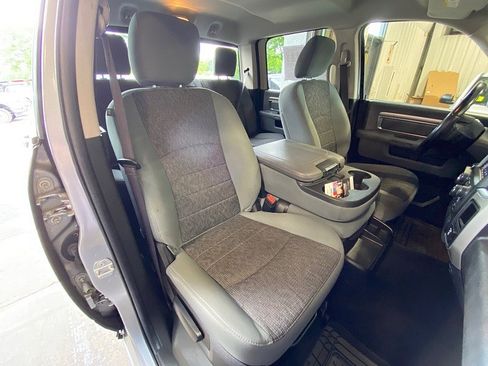 Used 2019 RAM 1500 Big Horn AWD/4WD image 31