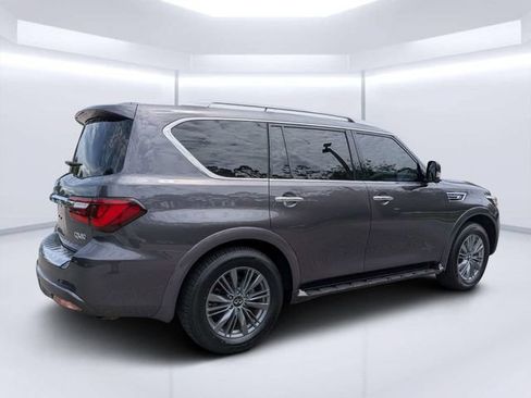 Used 2024 INFINITI QX80 Luxe RWD image 3