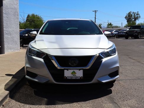 Used 2021 Nissan Versa SV FWD image 16