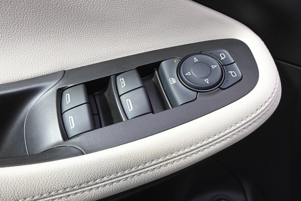 Used 2025 Buick Encore GX Sport Touring w/ Advanced Technology Package AWD/4WD image 23