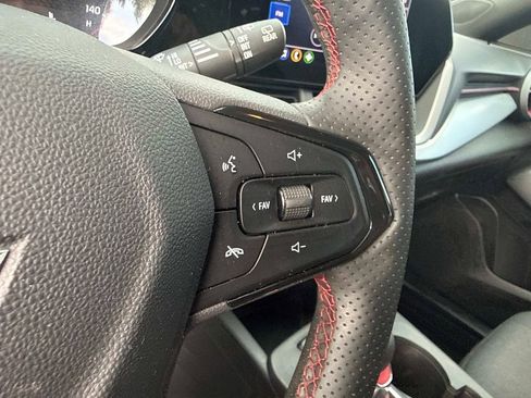 Used 2025 Chevrolet Trax RS w/ Driver Confidence Package FWD image 24