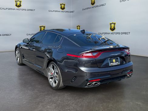 Used 2021 Kia Stinger GT1 RWD image 3
