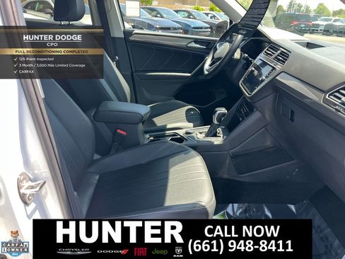 Used 2024 Volkswagen Tiguan SE AWD/4WD image 17