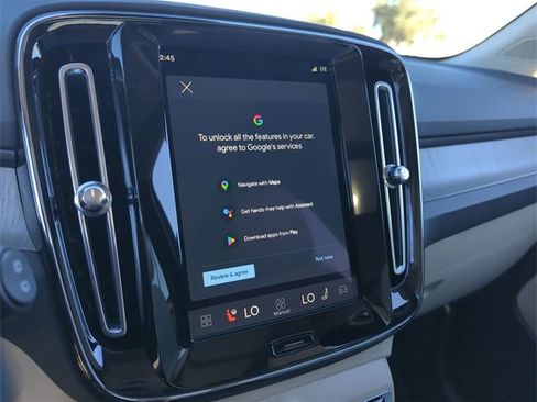 New 2026 Volvo XC40 B4 Plus w/ Protection Package image 20