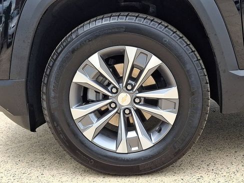 Used 2025 Chevrolet Equinox LT AWD/4WD image 8