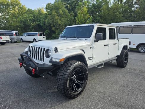 Used 2021 Jeep Gladiator Sport w/ Quick Order Package 24Q 80Th AWD/4WD image 2