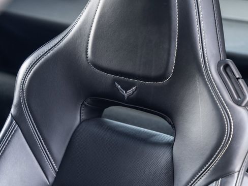 Used 2014 Chevrolet Corvette Stingray Coupe w/ 2LT Preferred Equipment Group image 28