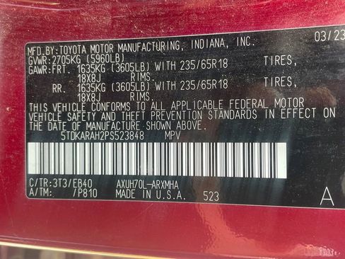 Used 2023 Toyota Highlander XLE FWD image 34