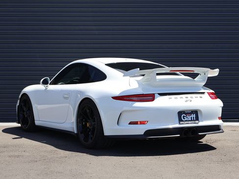 Used 2014 Porsche 911 GT3 RWD image 3