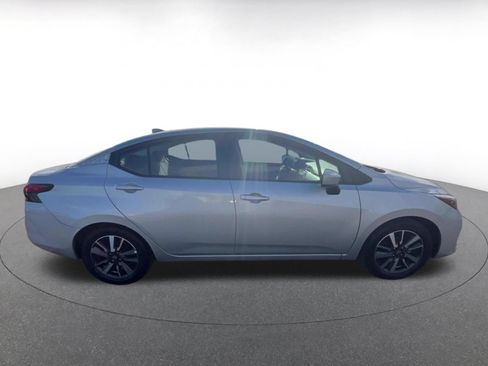 Used 2025 Nissan Versa SV FWD image 15