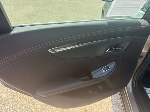 Used 2017 Chevrolet Impala LT w/ Leather Package FWD image 13