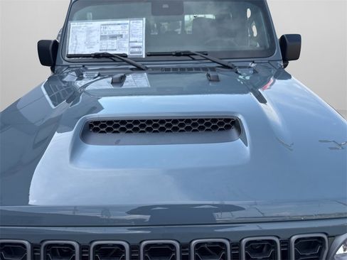 New 2025 Jeep Gladiator Sport image 43