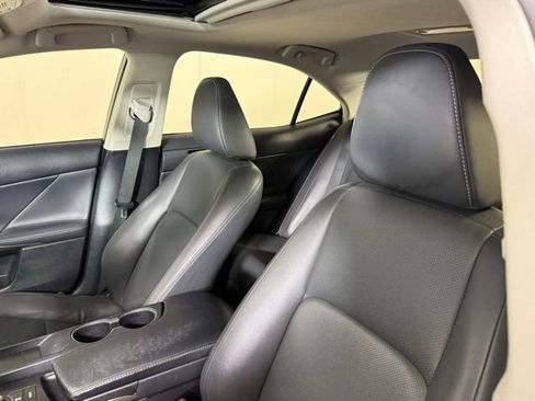 Used 2017 Lexus IS 300 AWD w/ Premium Package image 6