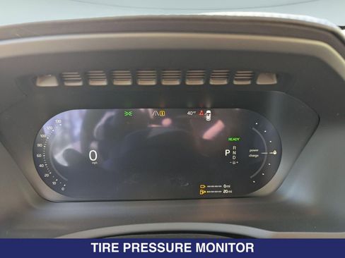New 2026 Volvo XC90 T8 Ultra w/ Protection Package Premier AWD/4WD image 14