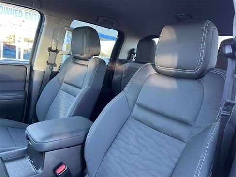 Used 2022 Nissan Frontier SV image 11