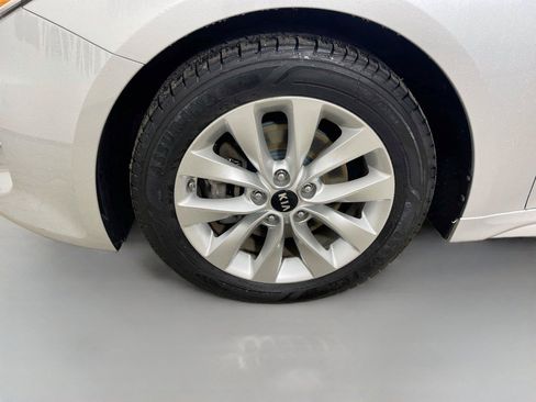 Used 2016 Kia Optima EX FWD image 28