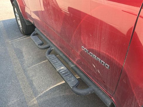 Used 2015 Chevrolet Colorado LT AWD/4WD image 6