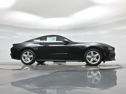 New 2026 Ford Mustang Coupe image 3