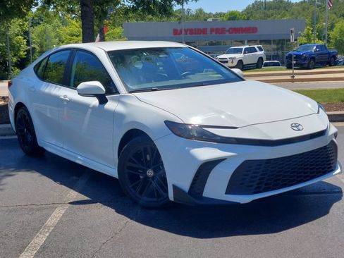 Certified 2025 Toyota Camry SE FWD image 2
