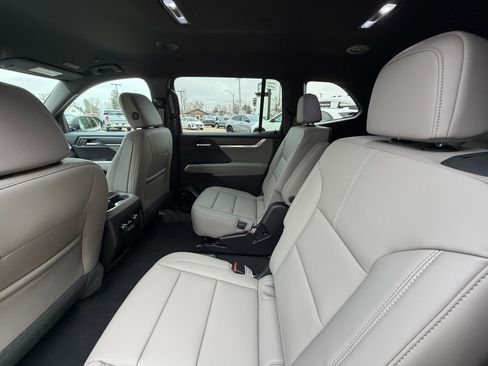 New 2026 GMC Acadia Elevation w/ Elevation Premium Package image 5