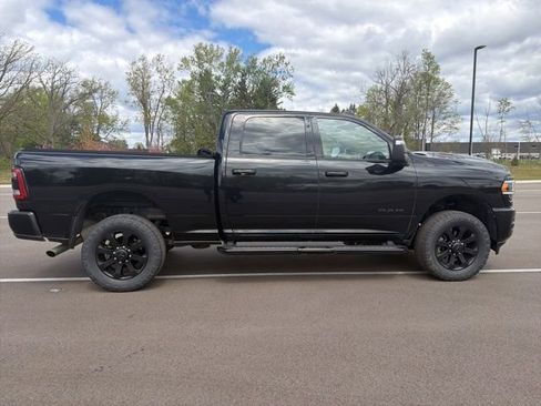 Used 2023 RAM 2500 Laramie w/ Night Edition AWD/4WD image 8