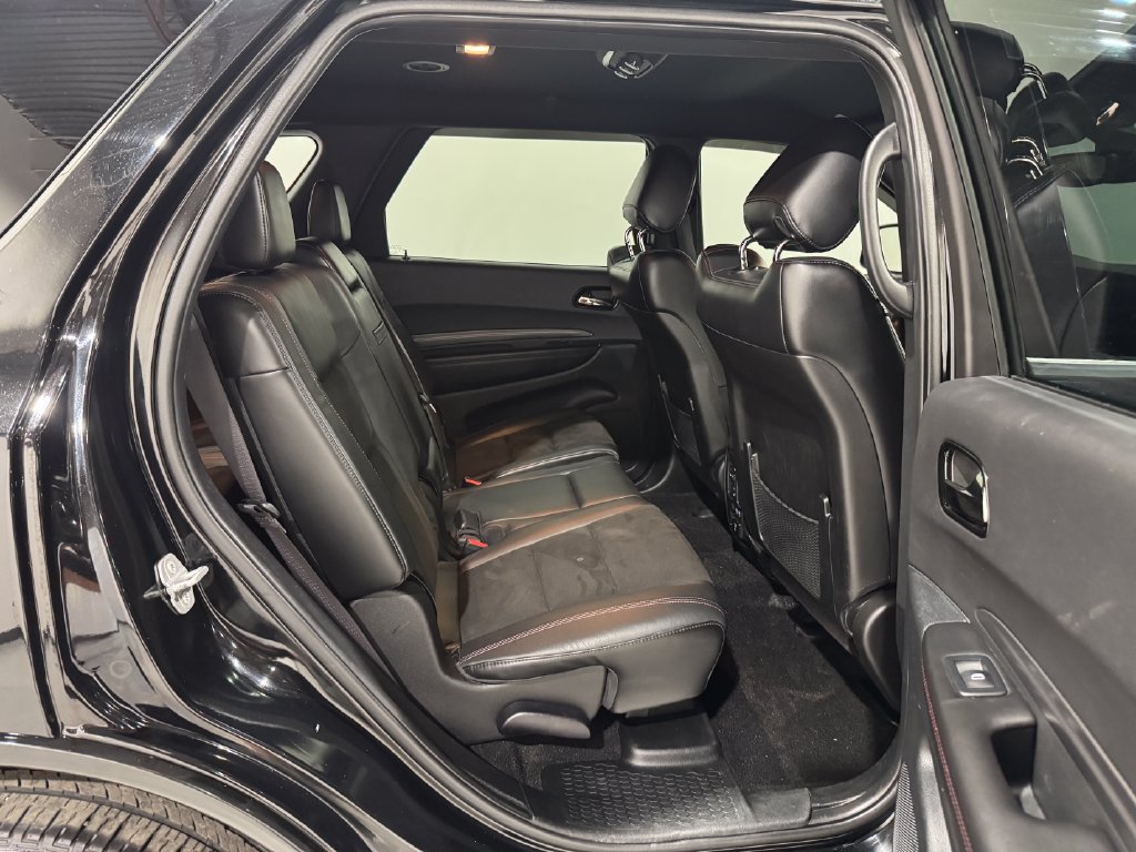 Used 2022 Dodge Durango R/T w/ Blacktop Package AWD/4WD image 24