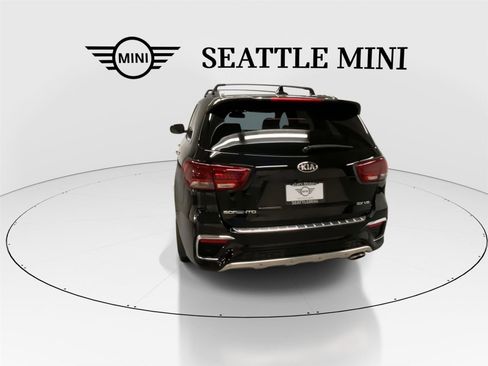 Used 2019 Kia Sorento SX w/ SX Touring Package image 9