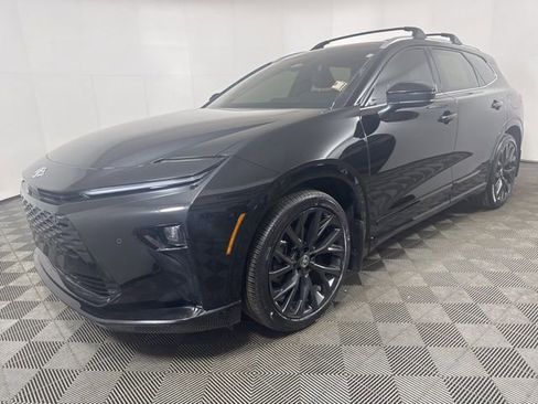 Used 2025 Toyota Crown Signia w/ Advanced Technology Package image 8