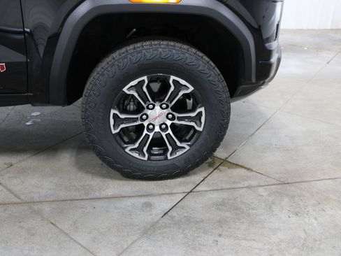 Used 2024 GMC Canyon AT4 AWD/4WD image 38