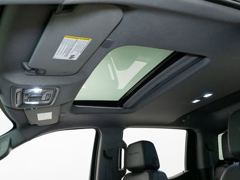 Used 2021 GMC Sierra 1500 Denali w/ Denali Ultimate Package image 13