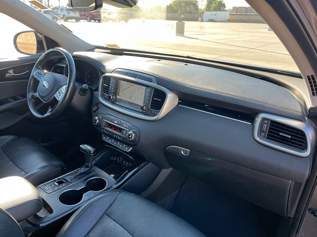 Used 2019 Kia Sorento SX w/ SX Touring Package FWD image 12