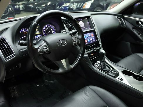 Used 2017 INFINITI Q50 2.0t w/ Moonroof Package image 19