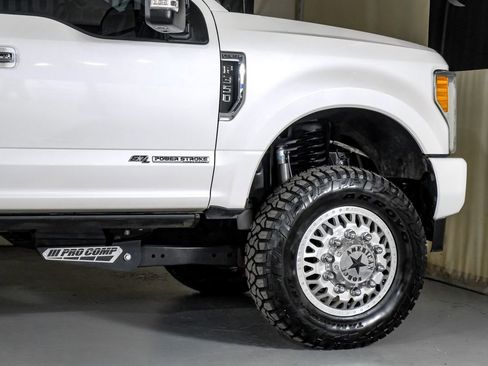 Used 2017 Ford F350 Lariat w/ Lariat Ultimate Package image 7