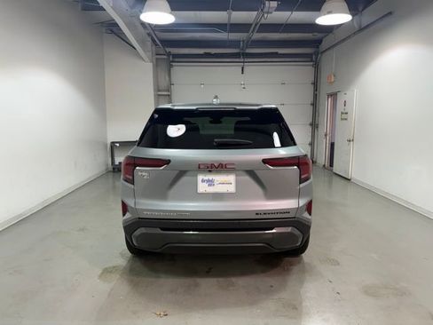 Certified 2025 GMC Terrain Elevation image 5