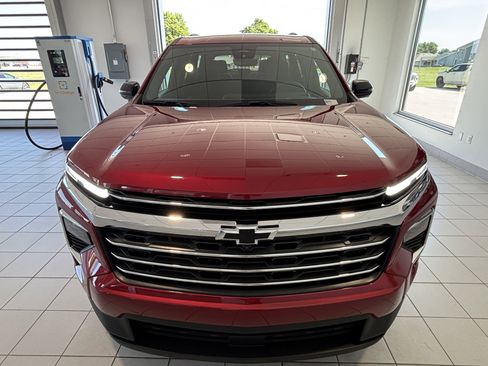 Used 2026 Chevrolet Traverse LT w/ Driver Confidence Package FWD image 5