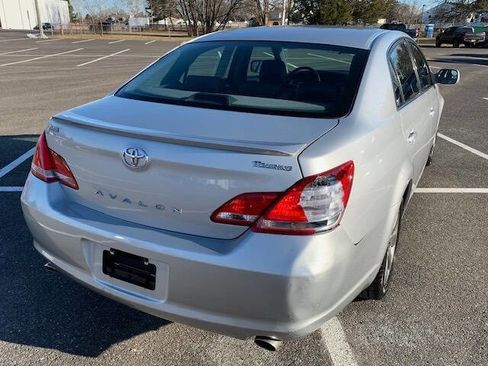 Used 2005 Toyota Avalon Touring image 12