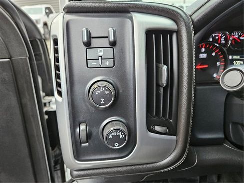 Used 2015 GMC Sierra 2500 SLE image 17