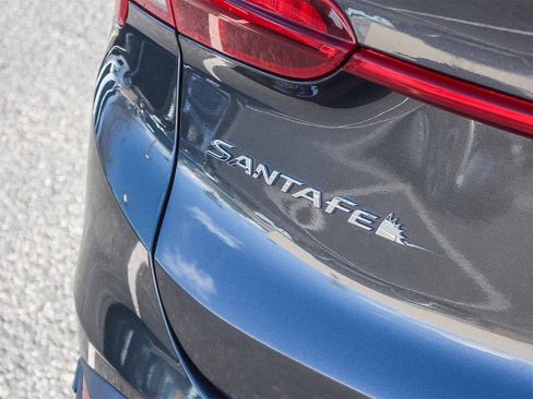 Used 2023 Hyundai Santa Fe SEL image 9