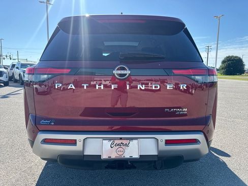 Used 2025 Nissan Pathfinder Platinum w/ Cargo Package AWD/4WD image 5