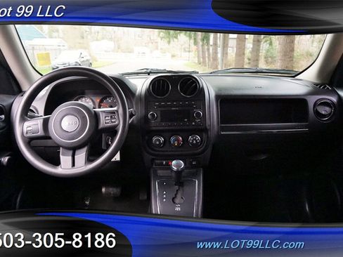 Used 2011 Jeep Patriot Sport FWD image 2