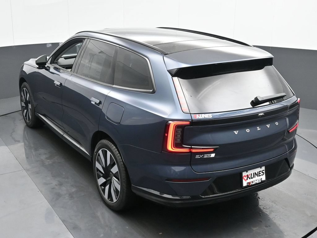 Used 2025 Volvo EX90 Ultra AWD/4WD image 38