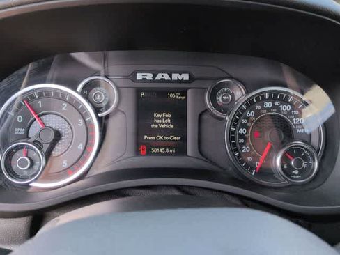 Used 2024 RAM 2500 Big Horn AWD/4WD image 33