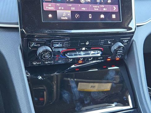 New 2025 Jeep Grand Cherokee Altitude RWD image 36