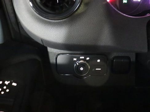 Used 2023 Mercedes-Benz Sprinter 2500 image 36