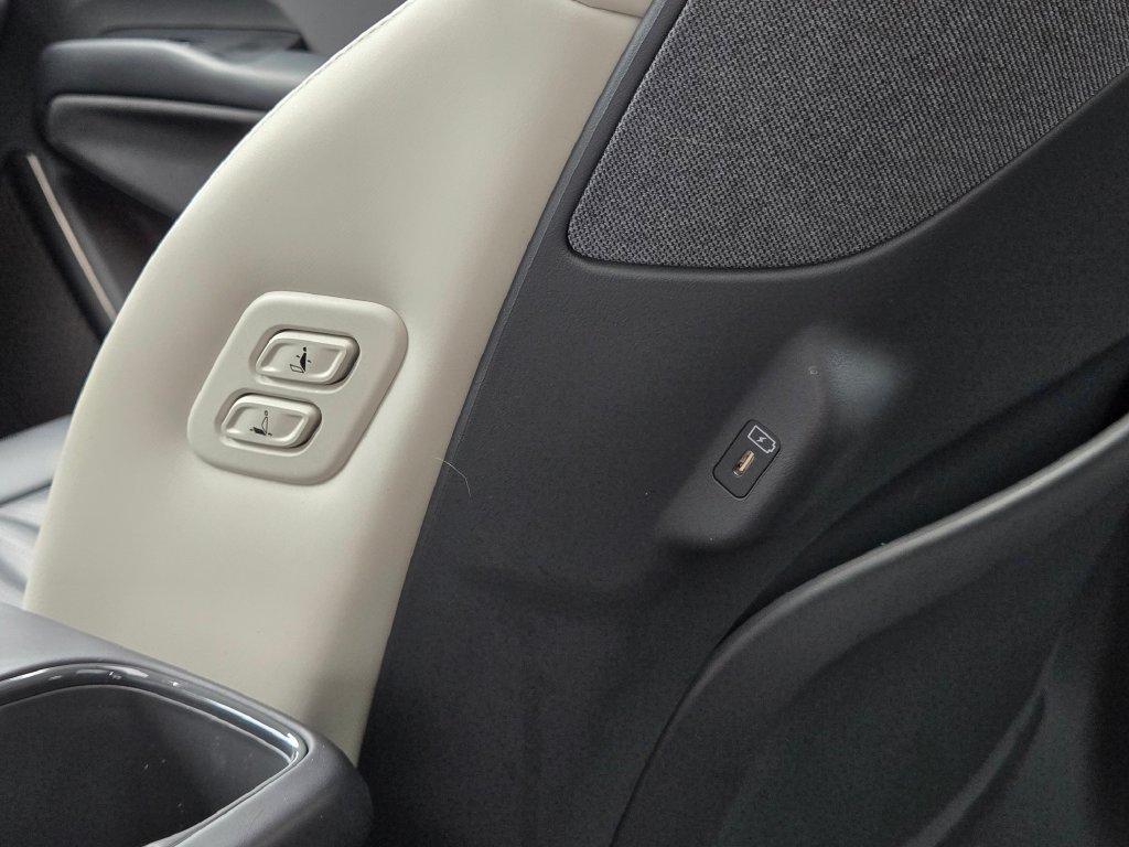 Used 2024 Kia EV9 GT-Line AWD/4WD image 18