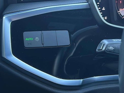 Used 2022 Audi Q3 2.0T Premium image 24